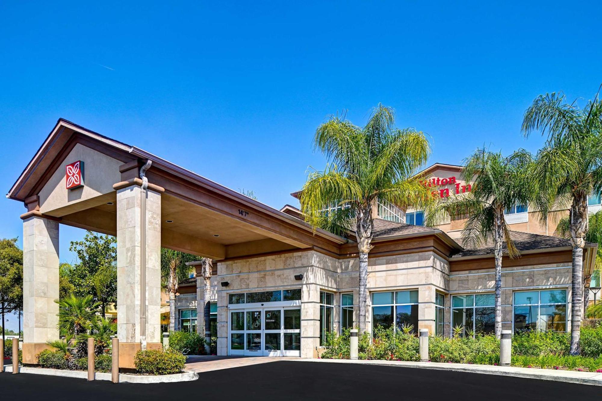 Hilton Garden Inn Сан-Бернардино Экстерьер фото