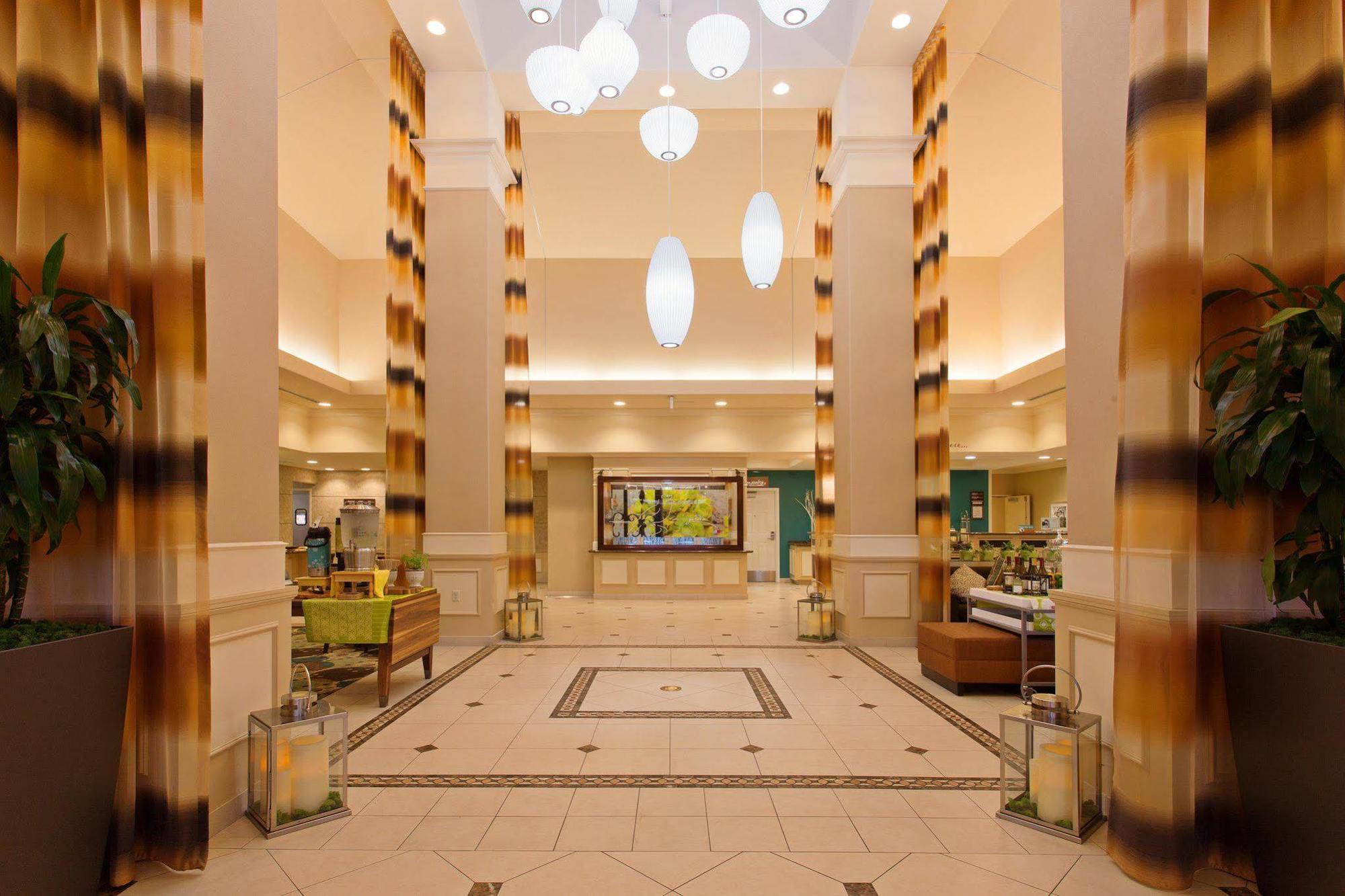Hilton Garden Inn Сан-Бернардино Экстерьер фото